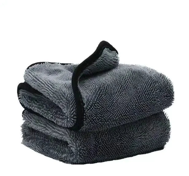 Zesílený mikrovláknový ručník na čištění auta